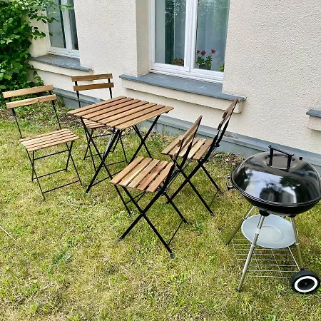 Wohlfuehl-oase Mitten In Der Stadt - Garten, Grill, Netflix Und Drucker Apartment